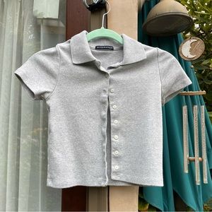 Brandy Melville Grey Button Crop Top